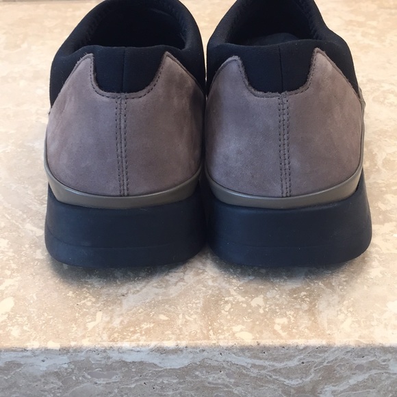 Naturalizer Slip On - Picture 6 of 8